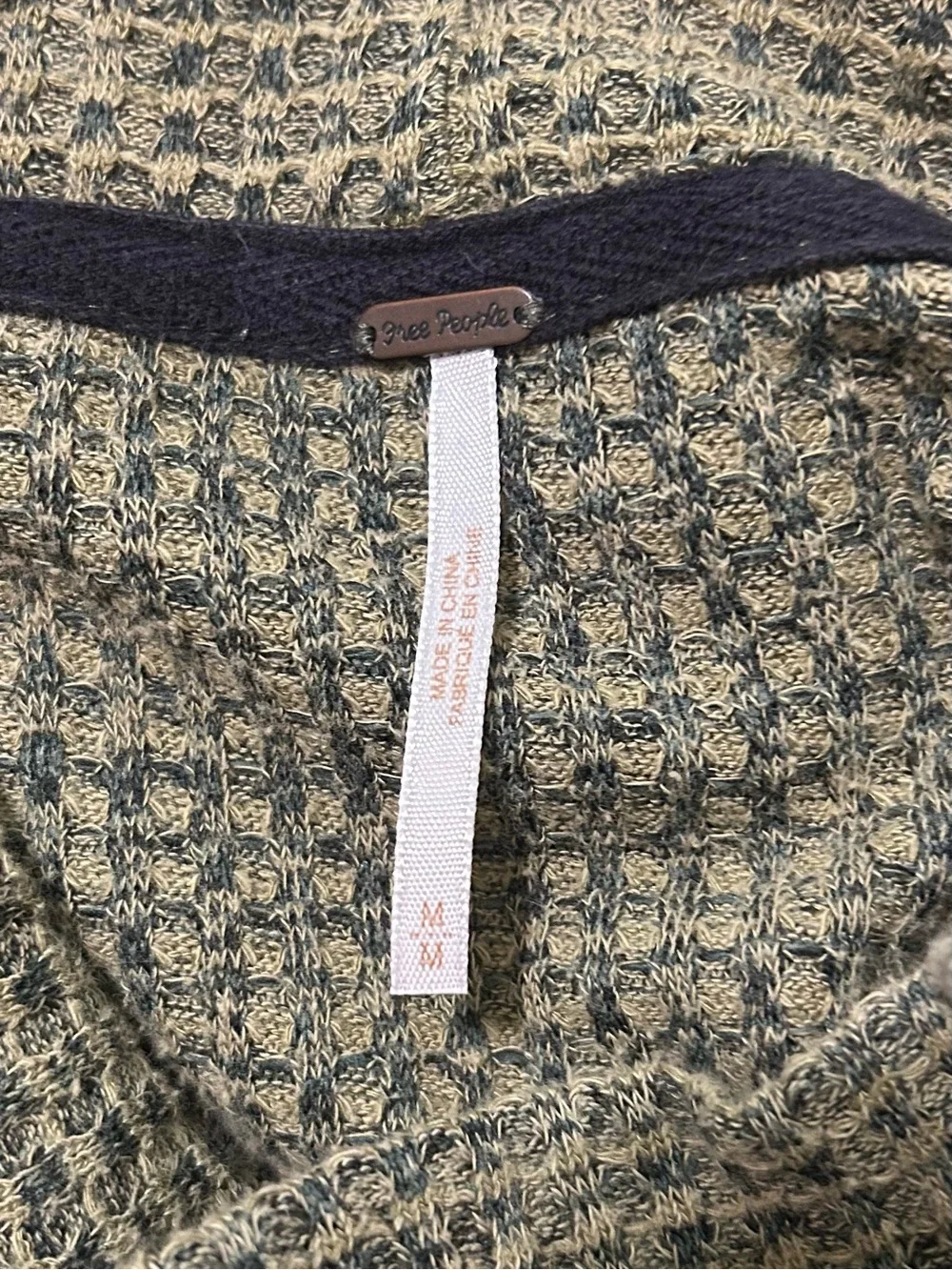 Free People Olive Green Cropped Waffle Knit Turtleneck Sweater Raw Hem Sz M